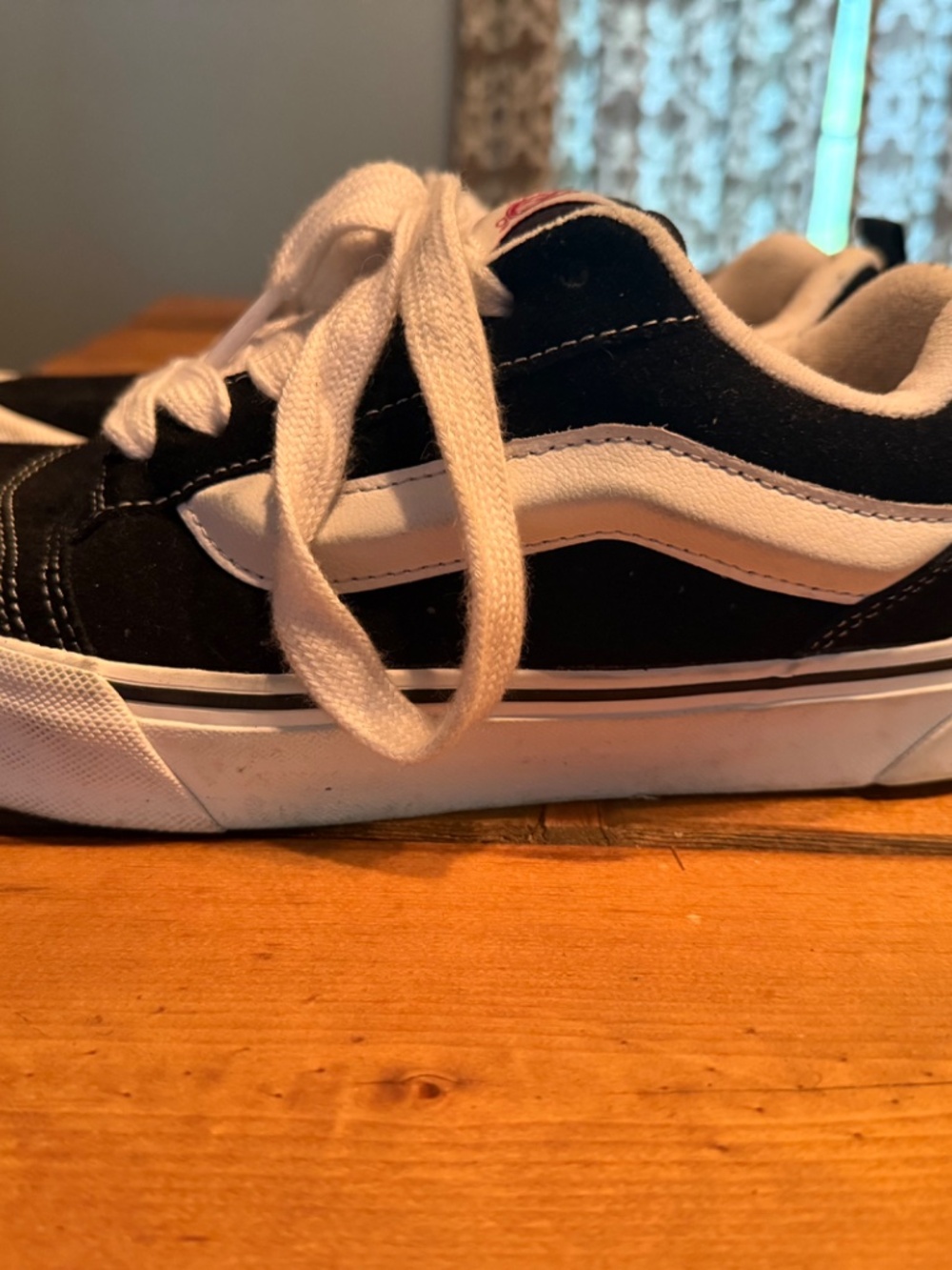 Vans - Picture 2 of 3